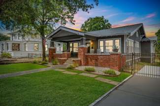 511 E Dewey Place